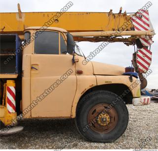 vehicle crane old 0024